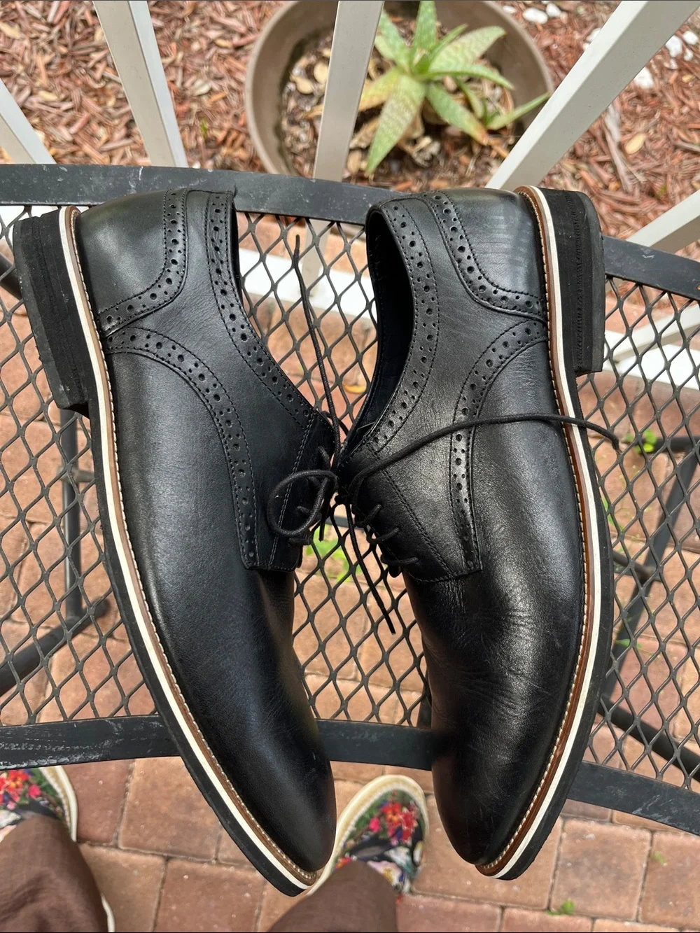 Steve Madden Black Leather Derby Dress Shoes